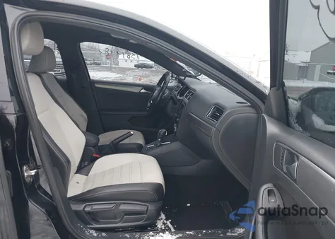 2016 Volkswagen Jetta 1.8T Sport из США, поврежденный, VIN 3VWD17AJ8GM290796